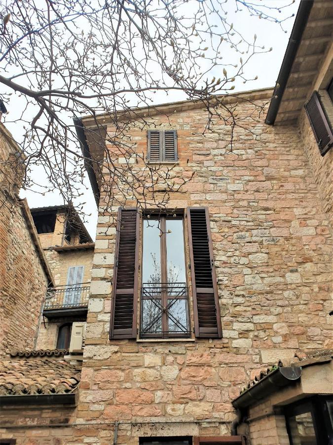 Palazzo Calocci Appartamenti In Assisi Eksteriør bilde